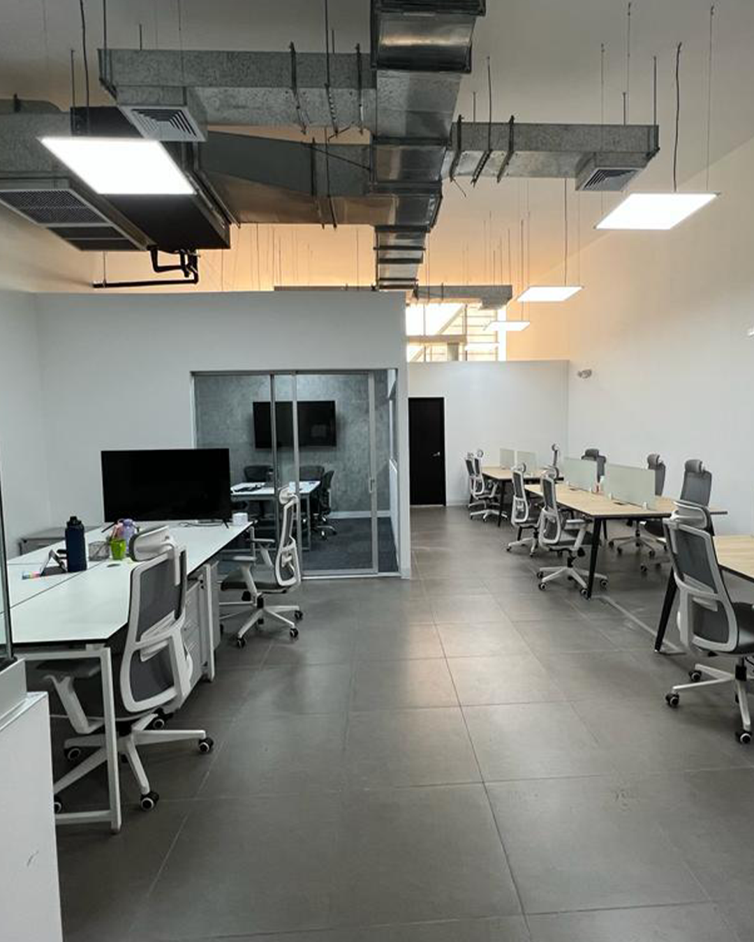 Mesa de trabajo 11
