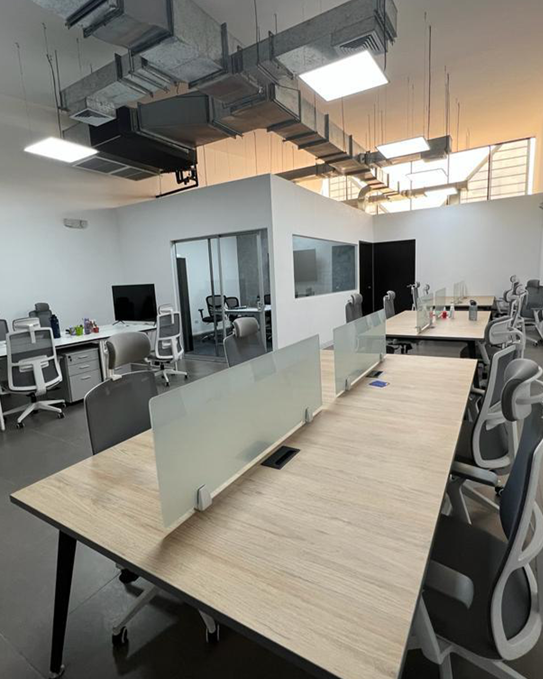 Mesa de trabajo 12